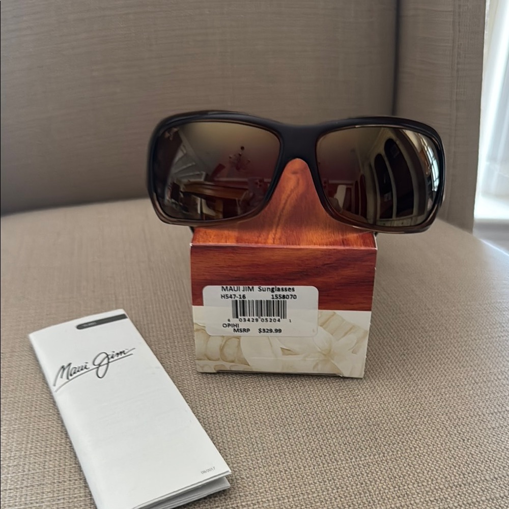 Maui Jim Black Sunglasses